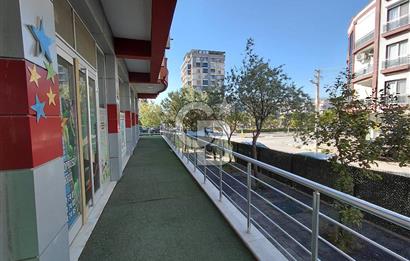 Cadde Üzeri Köşe Konum | Bahçeli Kurumsal Kiralık Dükkan