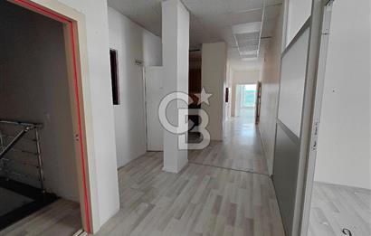 Cadde Üzeri Köşe Konum | Bahçeli Kurumsal Kiralık Dükkan