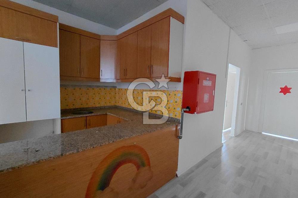 Cadde Üzeri Köşe Konum | Bahçeli Kurumsal Kiralık Dükkan