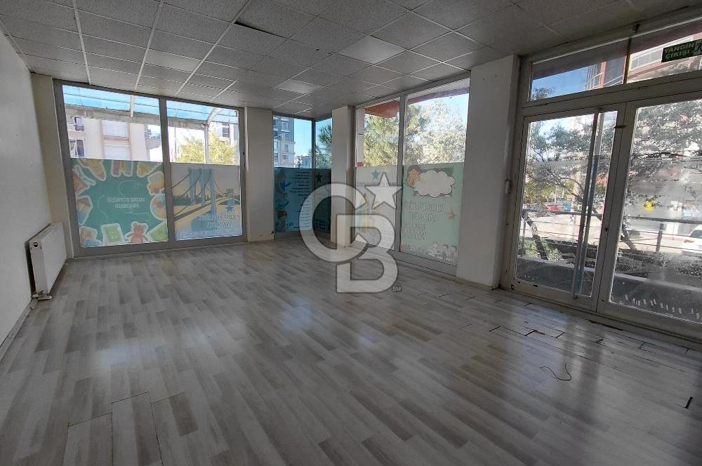 Cadde Üzeri Köşe Konum | Bahçeli Kurumsal Kiralık Dükkan