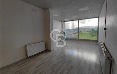 Cadde Üzeri Köşe Konum | Bahçeli Kurumsal Kiralık Dükkan