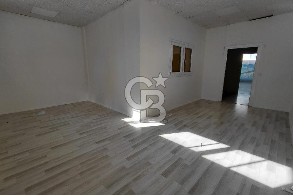 Cadde Üzeri Köşe Konum | Bahçeli Kurumsal Kiralık Dükkan