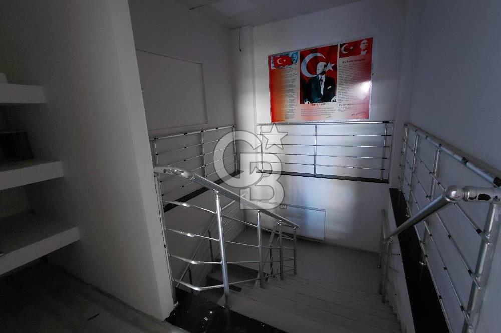 Cadde Üzeri Köşe Konum | Bahçeli Kurumsal Kiralık Dükkan
