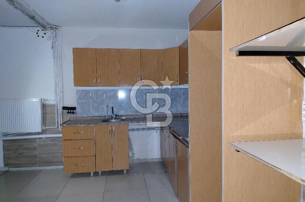 Cadde Üzeri Köşe Konum | Bahçeli Kurumsal Kiralık Dükkan