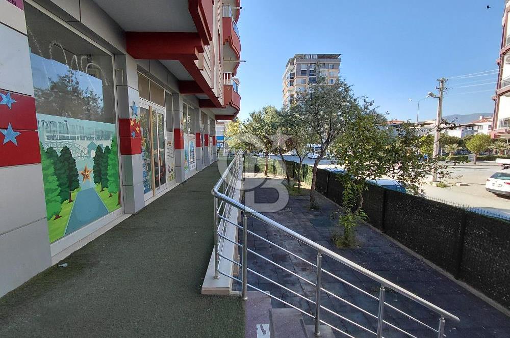 Cadde Üzeri Köşe Konum | Bahçeli Kurumsal Kiralık Dükkan