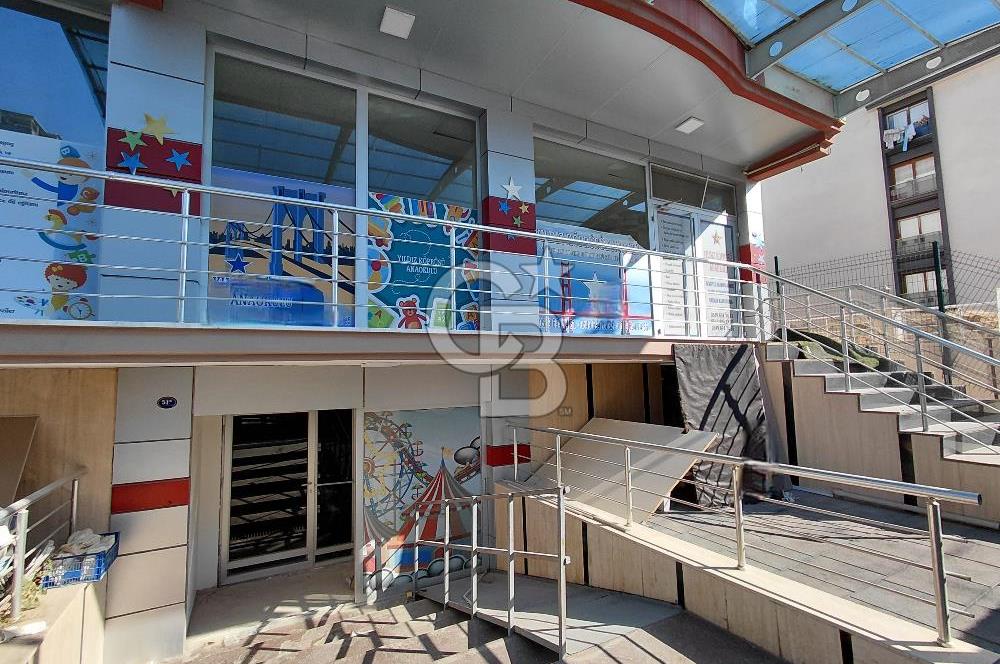 Cadde Üzeri Köşe Konum | Bahçeli Kurumsal Kiralık Dükkan