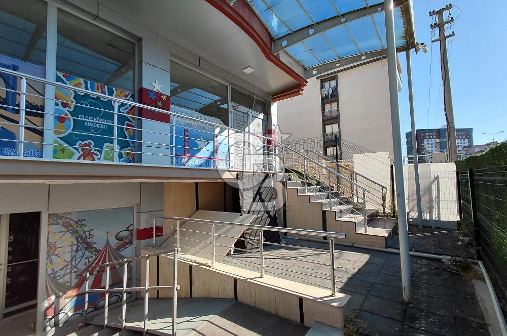 Cadde Üzeri Köşe Konum | Bahçeli Kurumsal Kiralık Dükkan