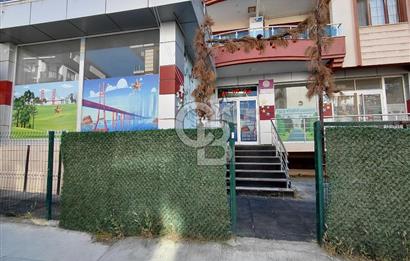 Cadde Üzeri Köşe Konum | Bahçeli Kurumsal Kiralık Dükkan