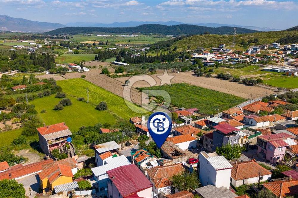 Foça Ilıpınar'da Satılık Kargir Ev ve Arsa