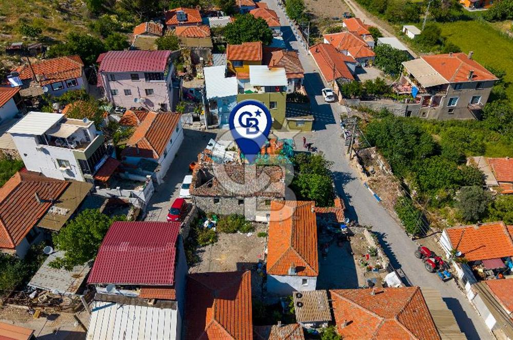 Foça Ilıpınar'da Satılık Kargir Ev ve Arsa