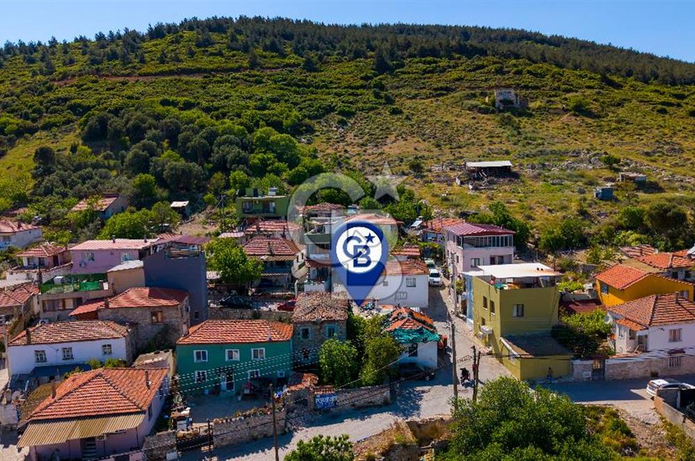 Foça Ilıpınar'da Satılık Kargir Ev ve Arsa