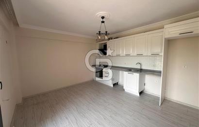 Foça Yenibağarası Mah. Ana Cadde Üzeri Kiralık 2+1 Daire