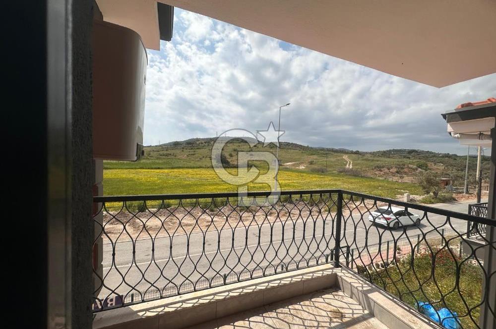 Foça Yenibağarası Mah. Ana Cadde Üzeri Kiralık 2+1 Daire