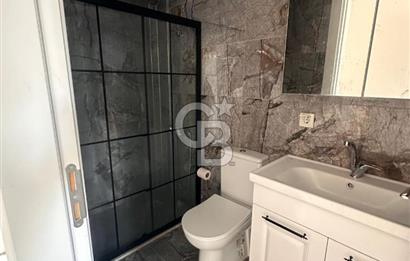 Foça Yenibağarası Mah. Ana Cadde Üzeri Kiralık 2+1 Daire