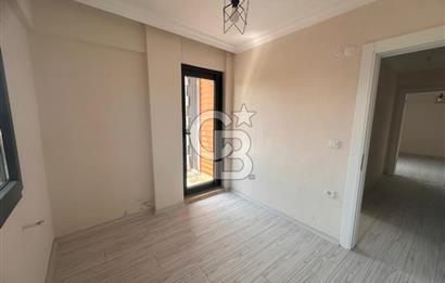 Foça Yenibağarası Mah. Ana Cadde Üzeri Kiralık 2+1 Daire