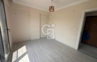 Foça Yenibağarası Mah. Ana Cadde Üzeri Kiralık 2+1 Daire