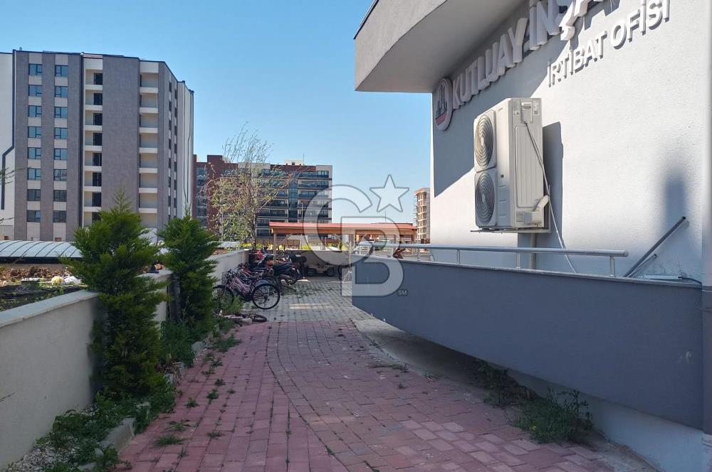 ÇANAKKALE ESENLER MERKEZİ KONUMDA KAPALI MUTFAK GENİŞ 2+1 SATILIK DAİRE