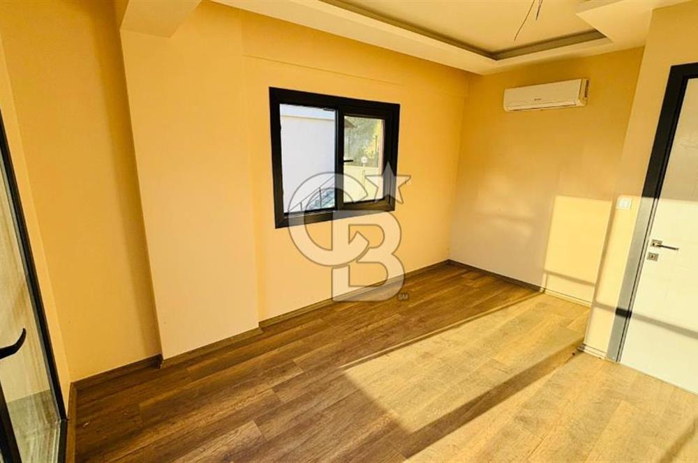 Yenifoça Cumhuriyet Mah. Kiralık Müstakil Bahçeli 6+1 Villa