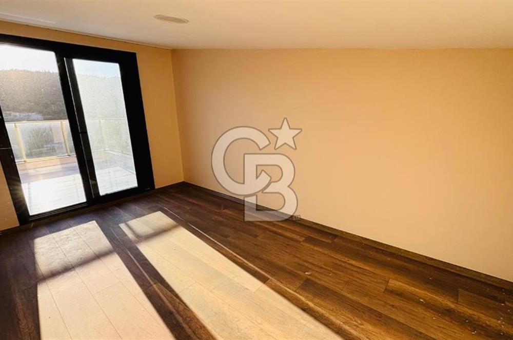 Yenifoça Cumhuriyet Mah. Kiralık Müstakil Bahçeli 6+1 Villa