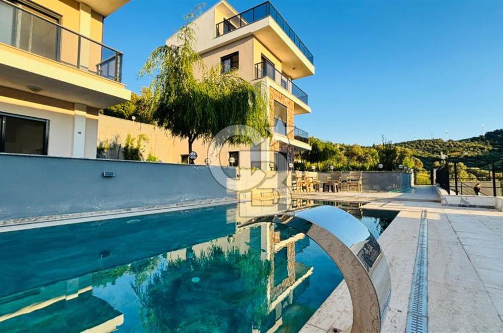 Yenifoça Cumhuriyet Mah. Kiralık Müstakil Bahçeli 6+1 Villa