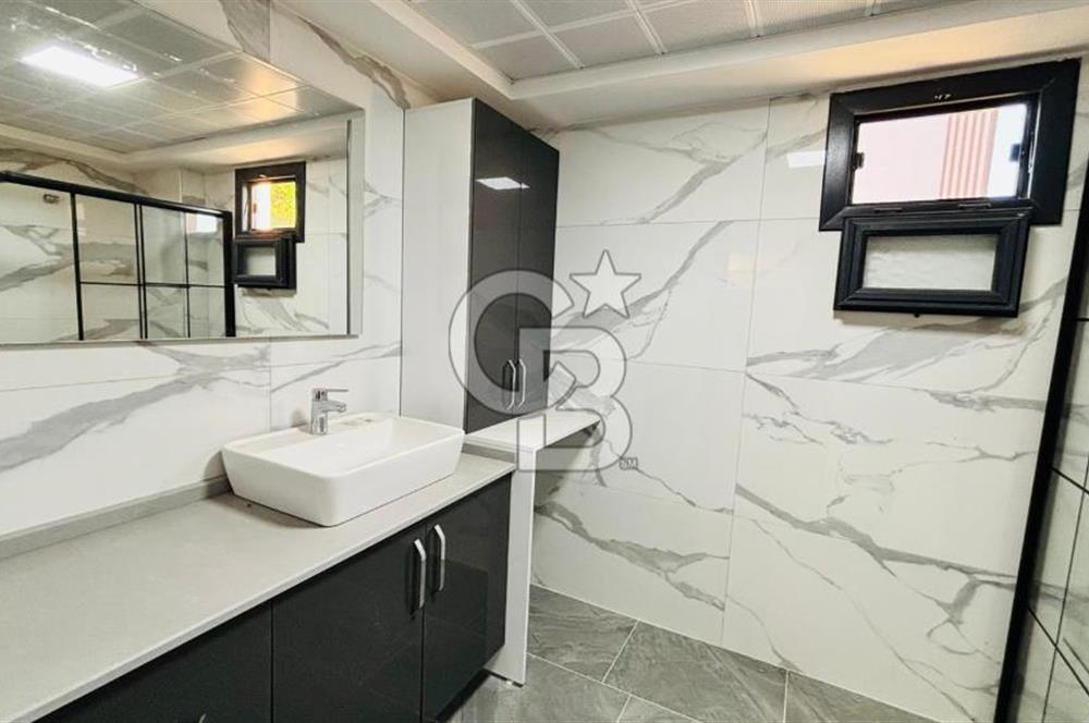 Yenifoça Cumhuriyet Mah. Kiralık Müstakil Bahçeli 6+1 Villa