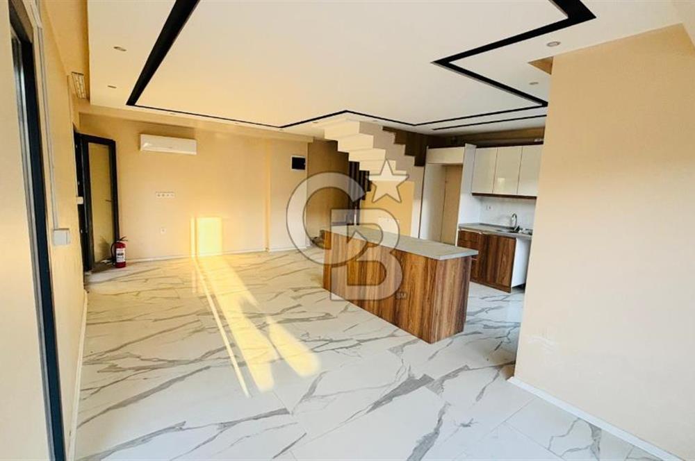 Yenifoça Cumhuriyet Mah. Kiralık Müstakil Bahçeli 6+1 Villa