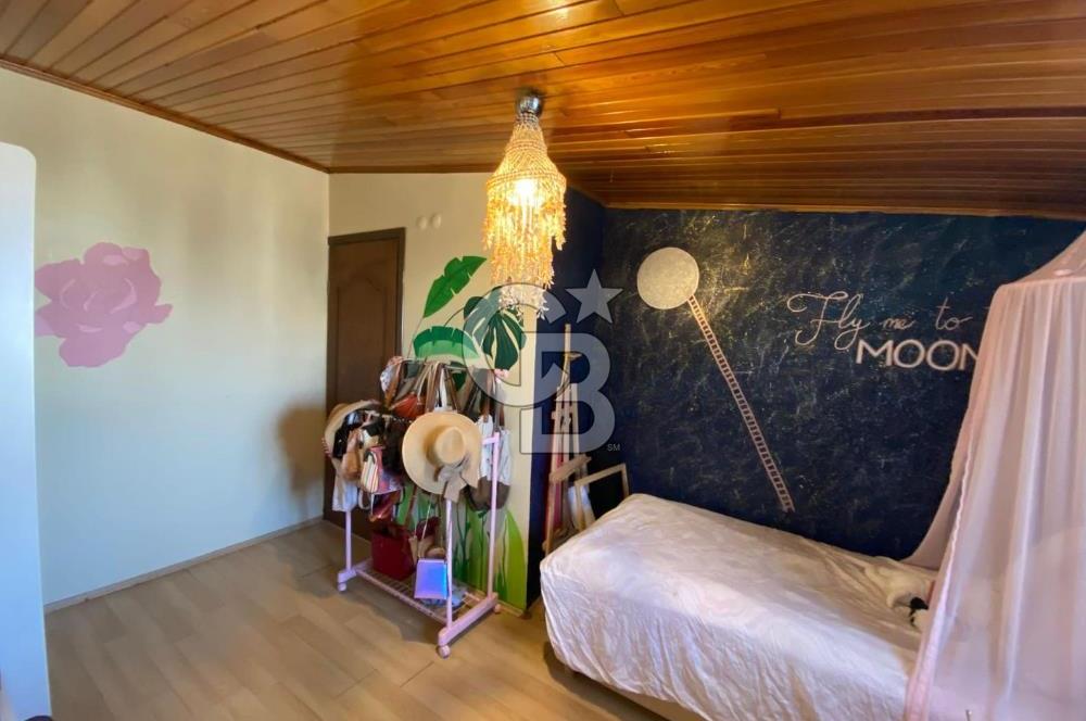 Karşıyaka Tersanede Eşsiz Deniz Manzaralı Kiralık Dubleks Yalı