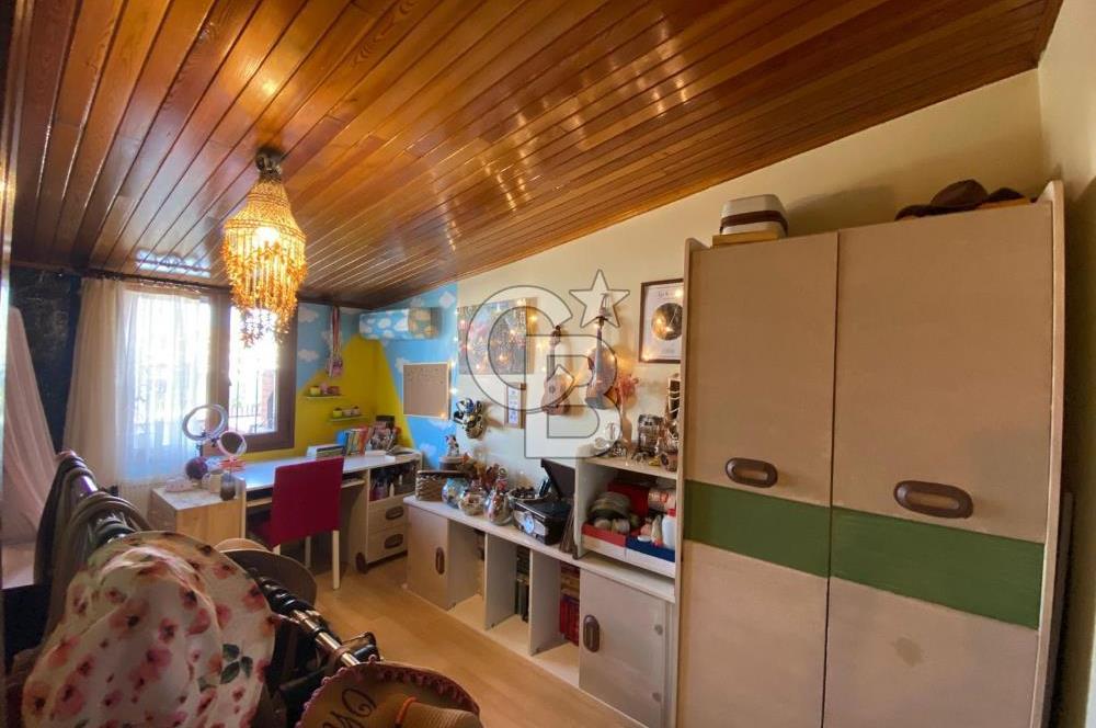 Karşıyaka Tersanede Eşsiz Deniz Manzaralı Kiralık Dubleks Yalı