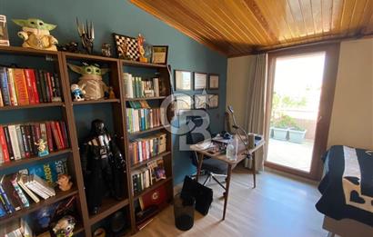 Karşıyaka Tersanede Eşsiz Deniz Manzaralı Kiralık Dubleks Yalı