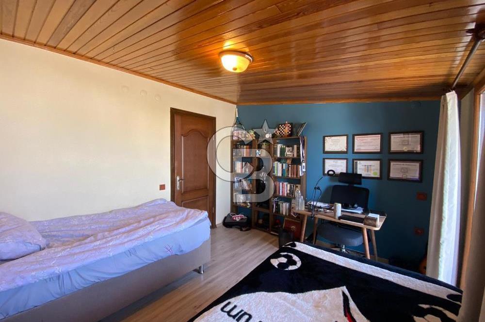 Karşıyaka Tersanede Eşsiz Deniz Manzaralı Kiralık Dubleks Yalı