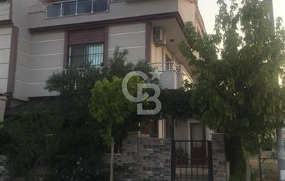 Efeler Mahallesin'de    Mini Carefour Arkası Satılık Bahçeli 3+1 Villa 