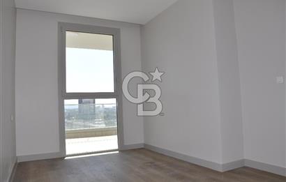 Konak Halkapınar Megapol İzmir'de Deniz Manzaralı 1+1