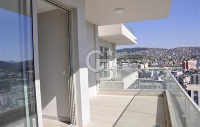 Konak Halkapınar Megapol İzmir'de Deniz Manzaralı 1+1