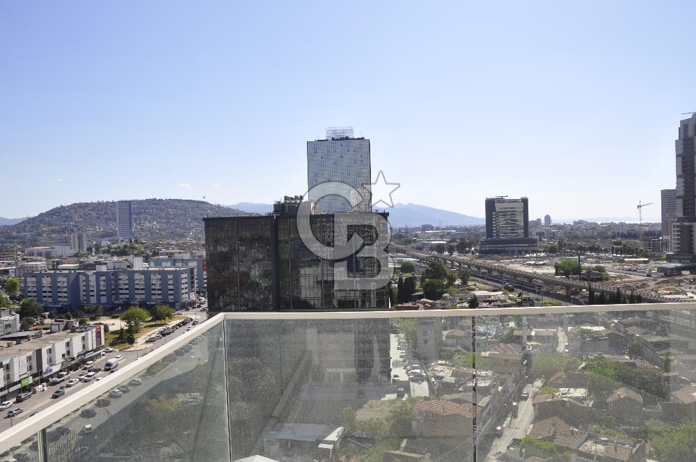 Konak Halkapınar Megapol İzmir'de Deniz Manzaralı 1+1