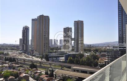 Konak Halkapınar Megapol İzmir'de Deniz Manzaralı 1+1