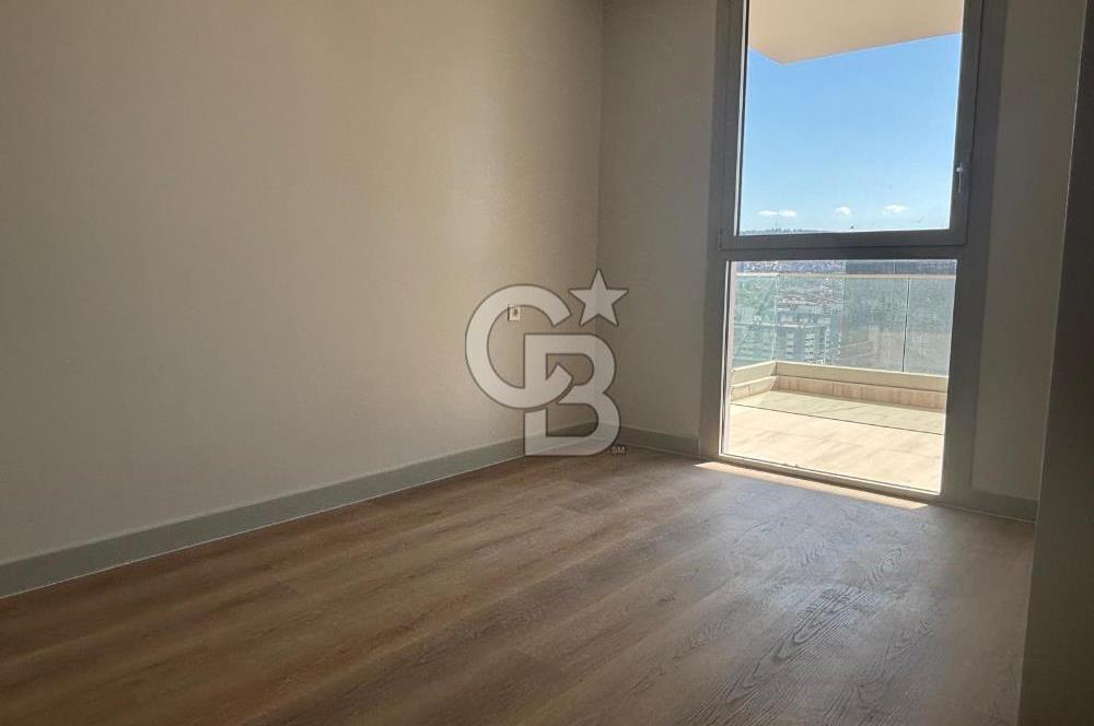 Konak Halkapınar Megapol İzmir'de Deniz Manzaralı 1+1