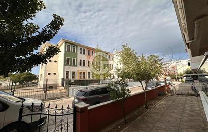 ÇANAKKALE BARBAROS MAHALLESİ’NDE MERKEZİ KONUMDA KİRALIK 1+1 DAİRE