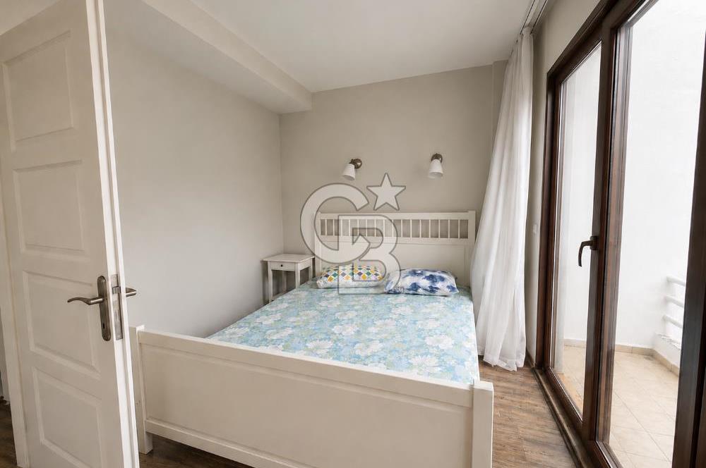 TEKİRDAĞ DENİZKORU SİTESİ'NDE 3+1 SATILIK ÖZEL PLAJLI VİLLA