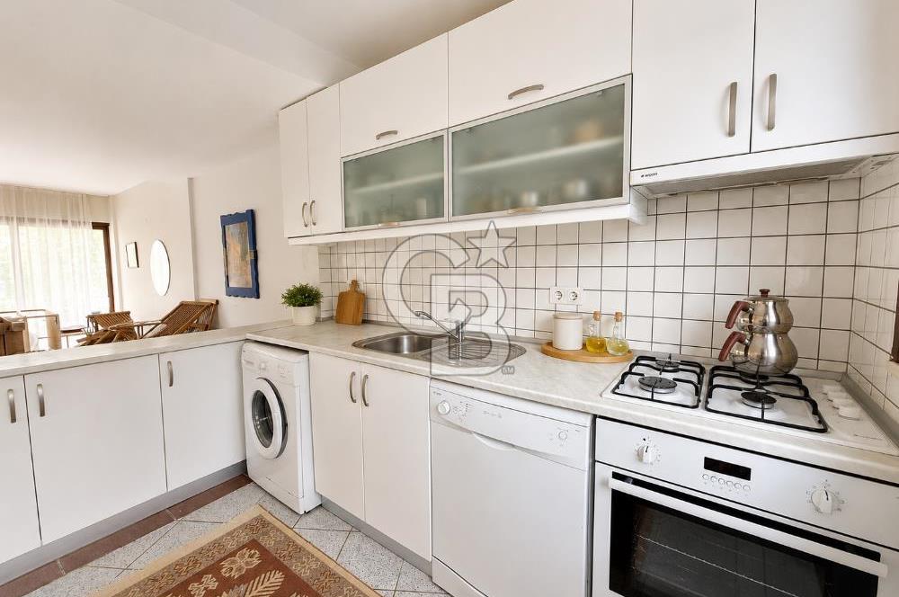 TEKİRDAĞ DENİZKORU SİTESİ'NDE 3+1 SATILIK ÖZEL PLAJLI VİLLA