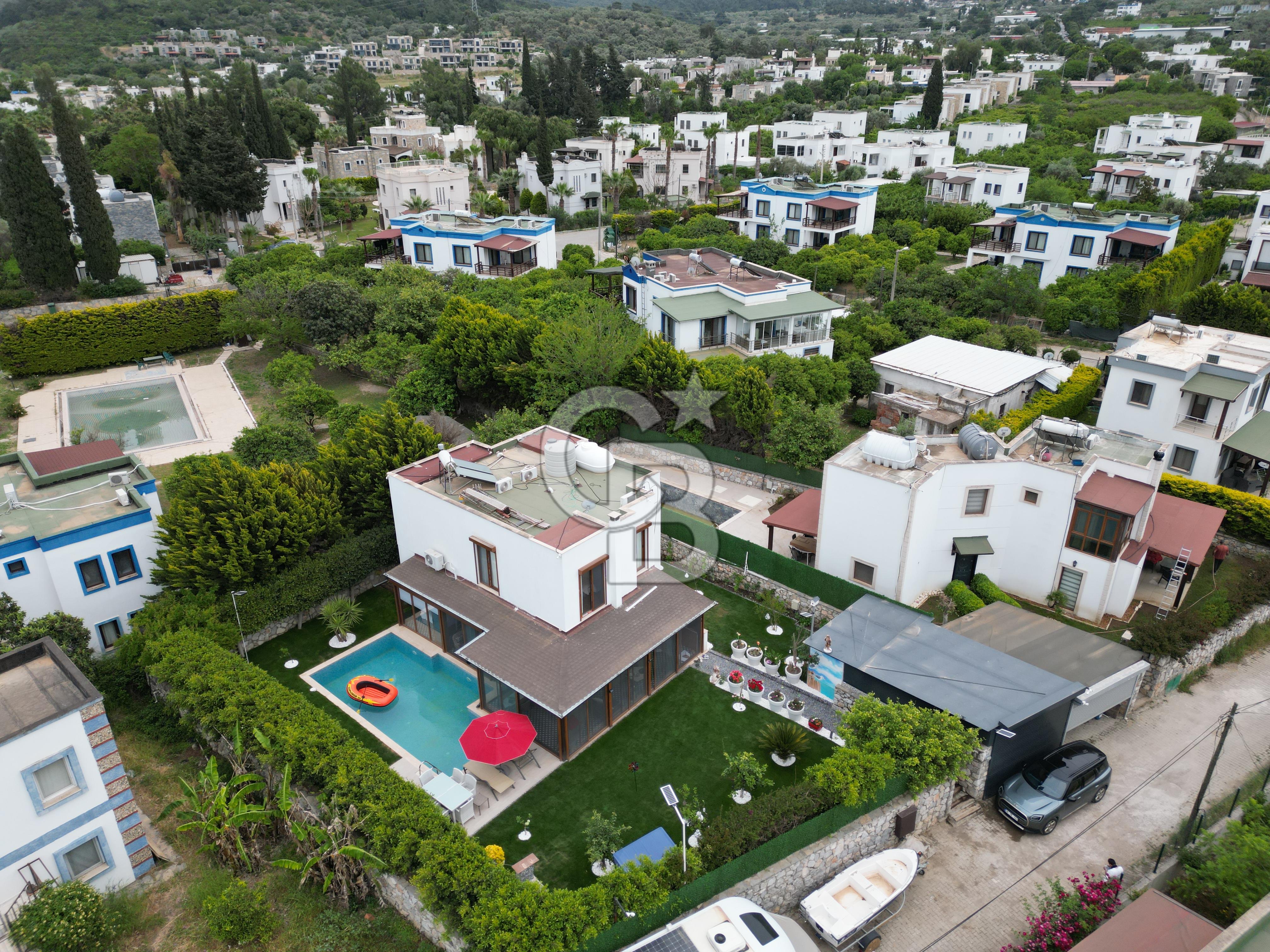 BODRUM TÜRKBÜKÜ'NDE KİRALIK MÜSTAKİL BAHÇELİ & HAVUZLU LÜKS 4+1 VİLLA