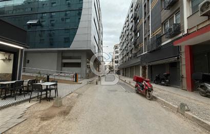 ALSANCAK’TA İŞLEK LOKASYONDA SATILIK BACALI DÜKKAN