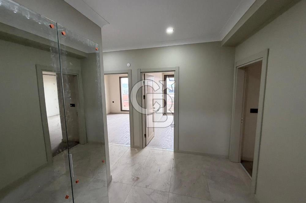 BAŞİSKELE YUVACIK KISMİ DENİZ MANZARALI 2+1 SATILIK  DAİRE