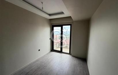 BAŞİSKELE YUVACIK KISMİ DENİZ MANZARALI 2+1 SATILIK  DAİRE