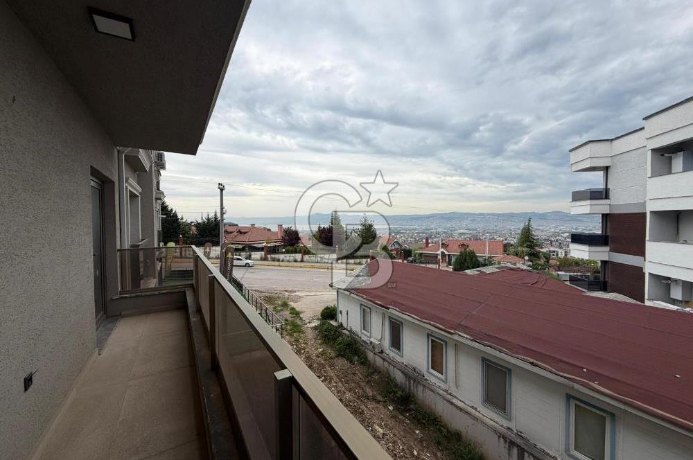 BAŞİSKELE YUVACIK KISMİ DENİZ MANZARALI 2+1 SATILIK  DAİRE