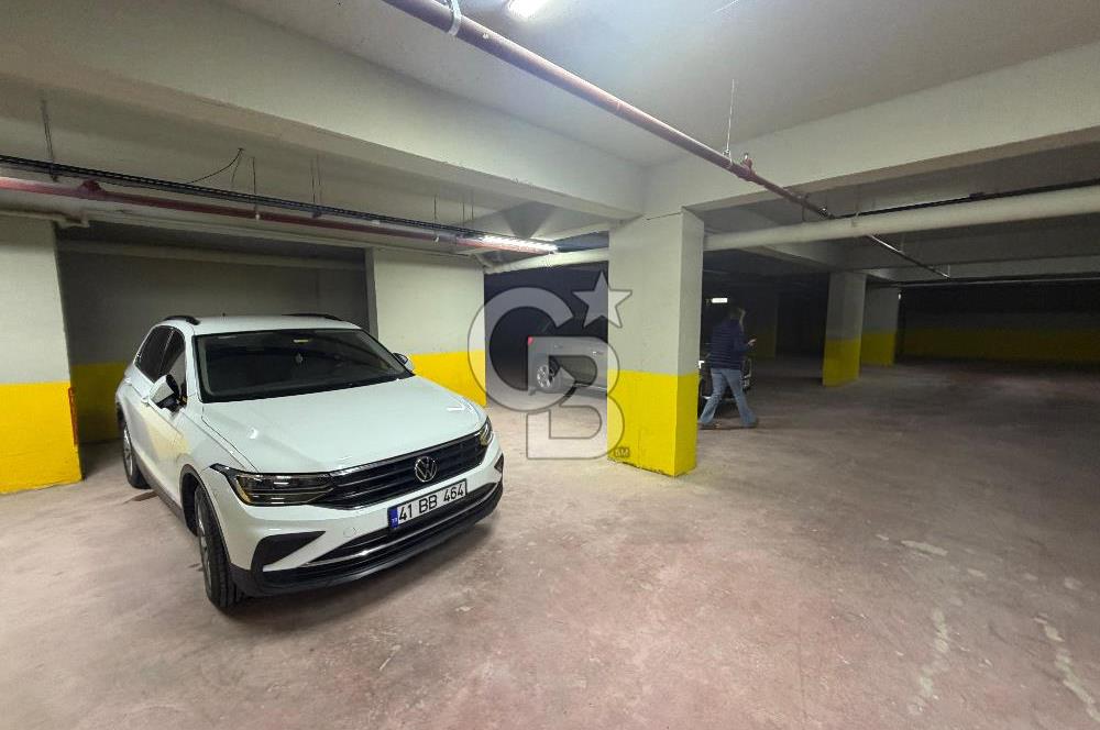 BAŞİSKELE YUVACIK KISMİ DENİZ MANZARALI 2+1 SATILIK  DAİRE