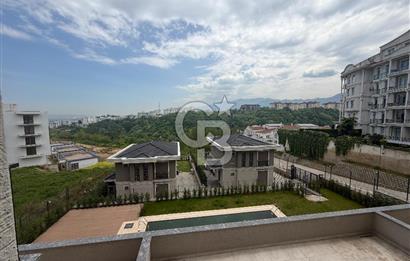 BAŞİSKELE YUVACIK KISMİ DENİZ MANZARALI 2+1 SATILIK  DAİRE