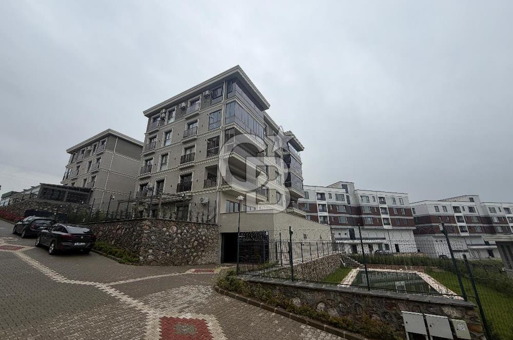 BAŞİSKELE YUVACIK KISMİ DENİZ MANZARALI 2+1 SATILIK  DAİRE
