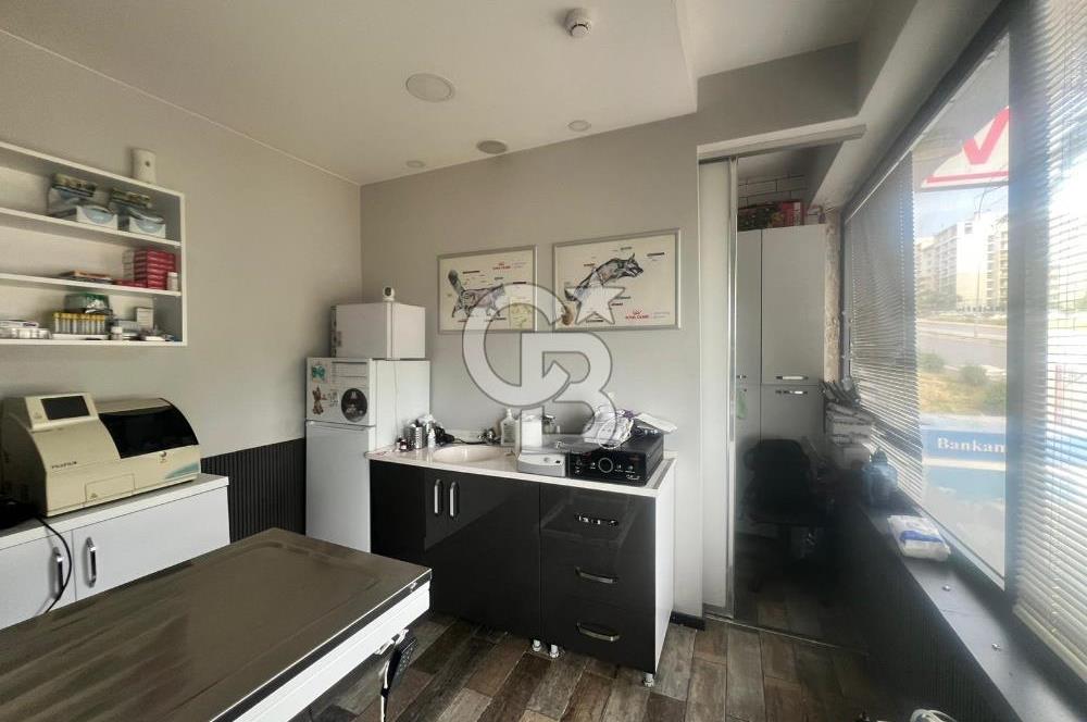 Siesta Meydan AVM'de 76m2 Kiralık Dükkan