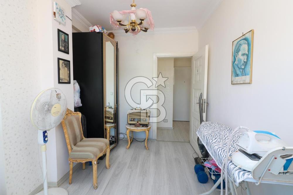 Efeler Mahallesinde  Satılık Ara Kat 2+1  Daire 