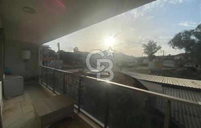 FOÇA YENİBAĞARASI'NDA EŞYALI 2+1 AÇIK MUTFAK SATILIK DAİRE 